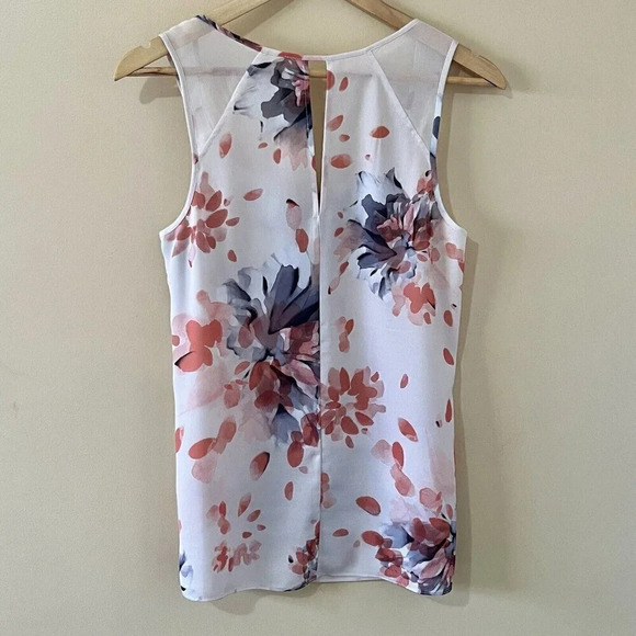 Willow & Thread| Lovely Flowy Floral Back Slit Ivory/Grey/Coral Tank Top Sz S - Picture 4 of 5